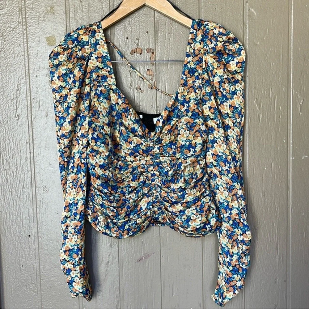 Astr the label ruched Floral Puff Sleeve Top